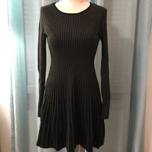 💣price drop💣 EXPRESS SZ S sweater dress
